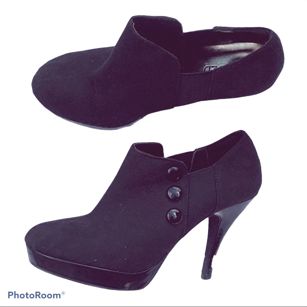 Unlisted By Kenneth Cole Black Heeled Booties 8.5